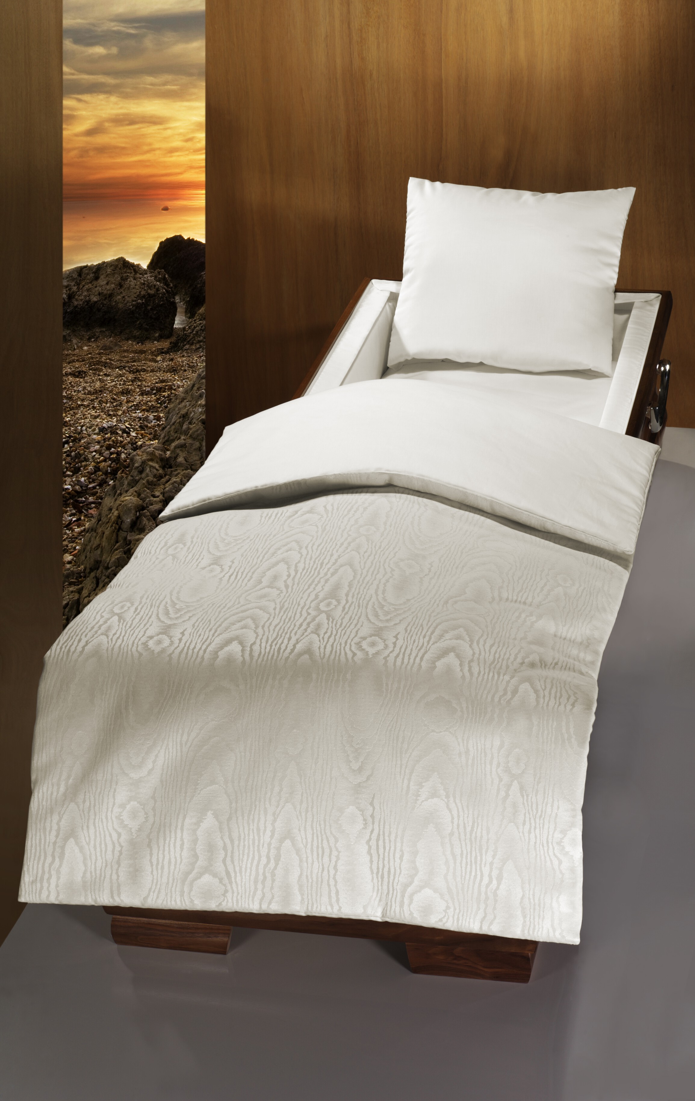 Deckengarnitur  0112 Janus II, Kissen: BW elfenbein, Decke BW: elfenbein/Domino, Öko-Linie